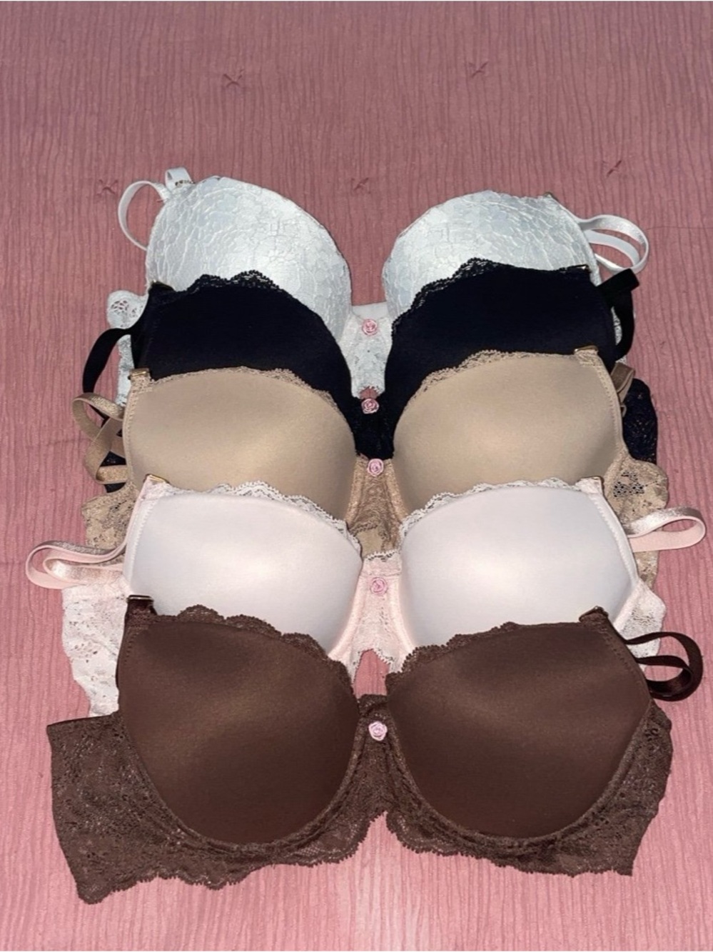 5 Victoria’s Secret Bras
